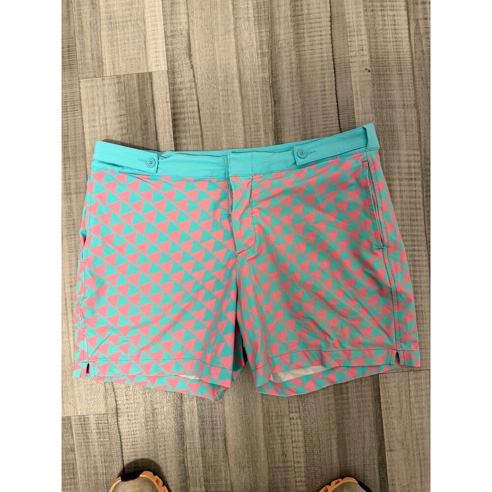 Chubbies men shorts size large